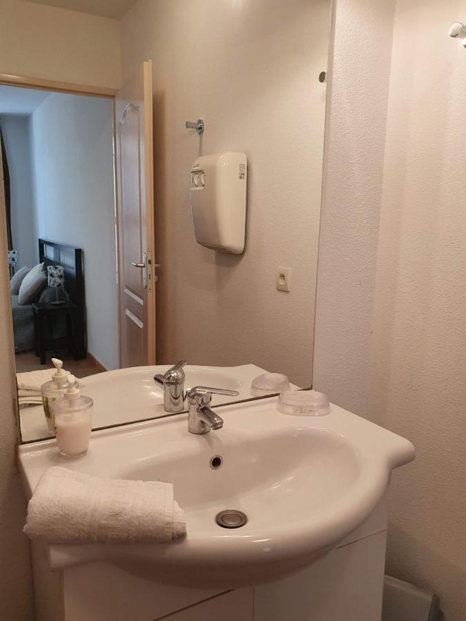 Joli Appartement T2 Dans Residence Avec Piscine, Hammam Et Parking Gratuits 卡尔卡松 外观 照片